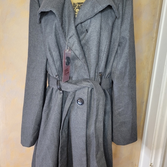 Gray Dress Coat - Picture 11 of 11